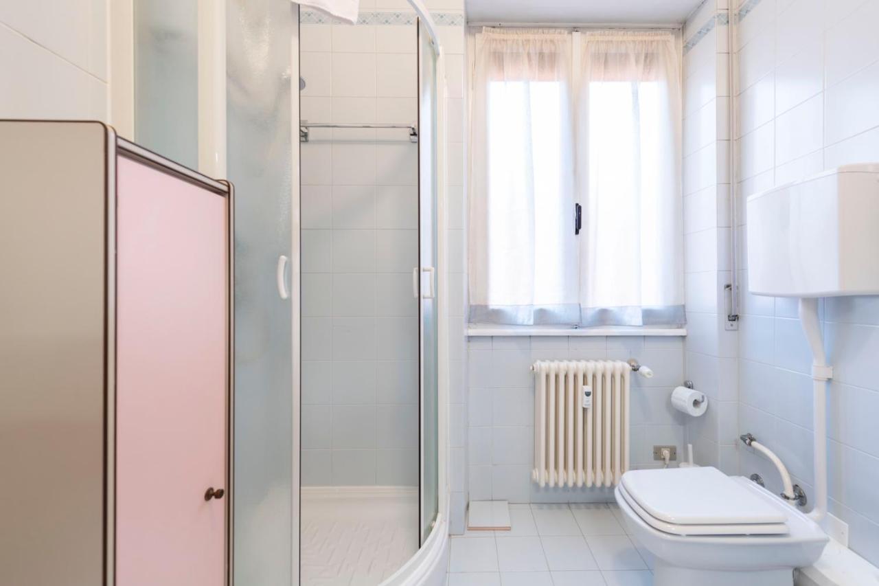 Residenza Astra Apartment Verona Luaran gambar