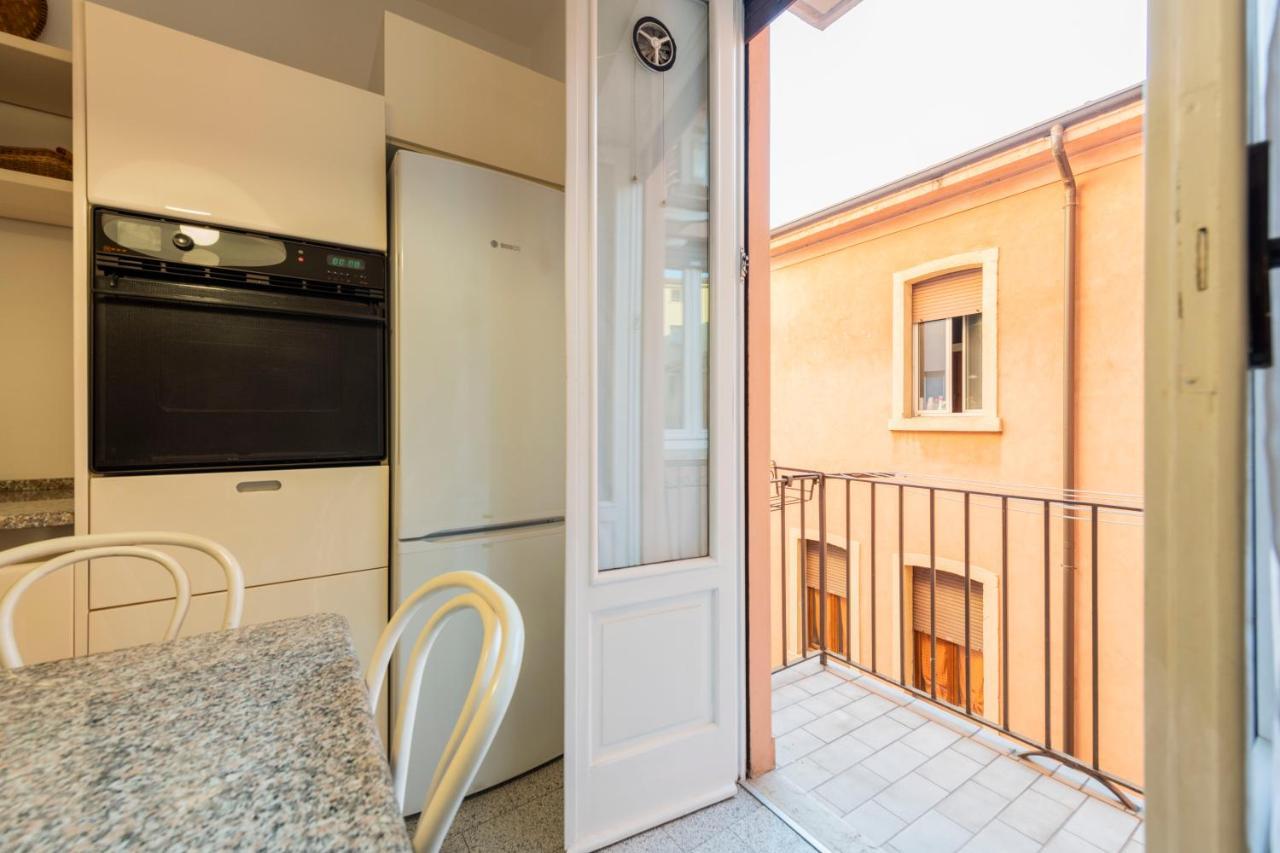 Residenza Astra Apartment Verona Luaran gambar